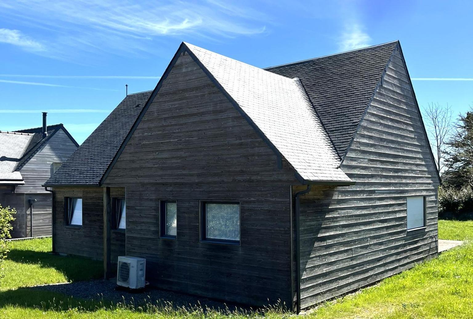 Belle Maison En Bois Perros - La Lande Bagian luar foto